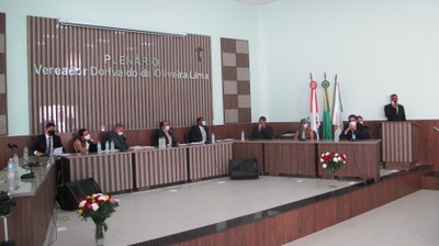 Fotos da Cerimônia de Posse e Instalação da Legislatura de 2021 a 2024 - 01-01-2021 - 09h13min (8).JPG